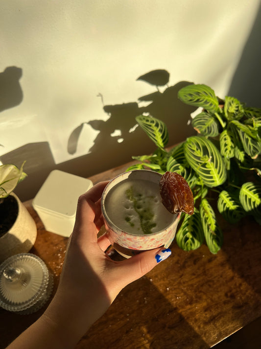 Salty Date Matcha-Latte